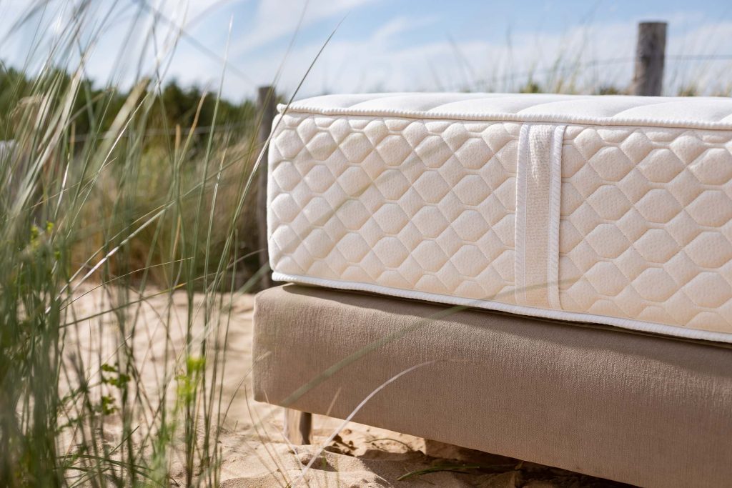 1 jour4 7 RESSORTS Matelas Mémoire de Forme Elise